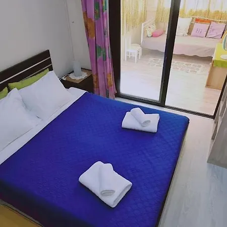 Garden Flat Apartment